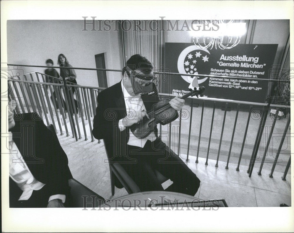 1979 Press Photo David Ireland Violist Detroit Symphony - Historic Images