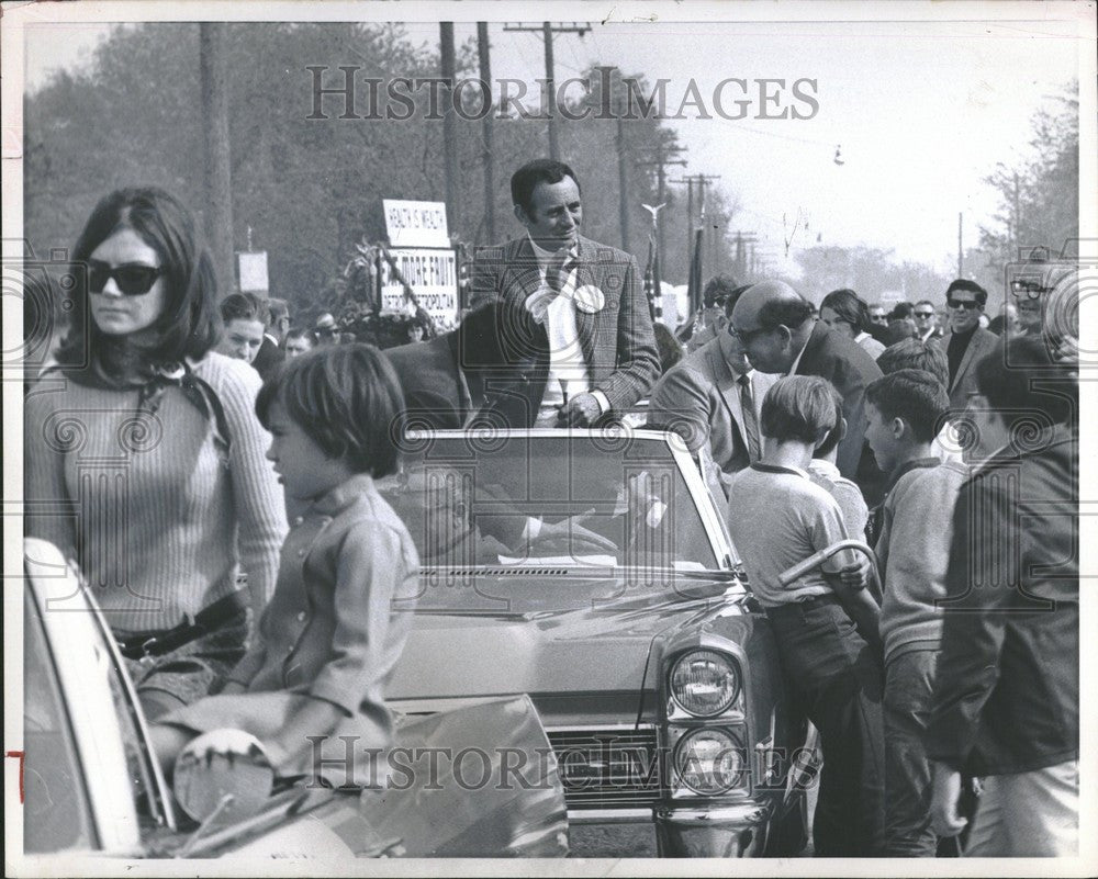 1968 Press Photo Joey Bishop - Historic Images