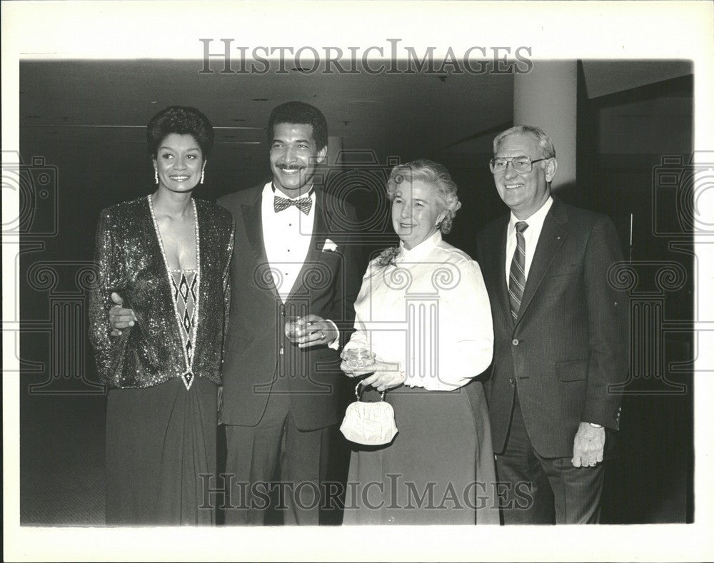 1987 Press Photo Doris Biscoe Bailey Dan Murphy Ball - Historic Images