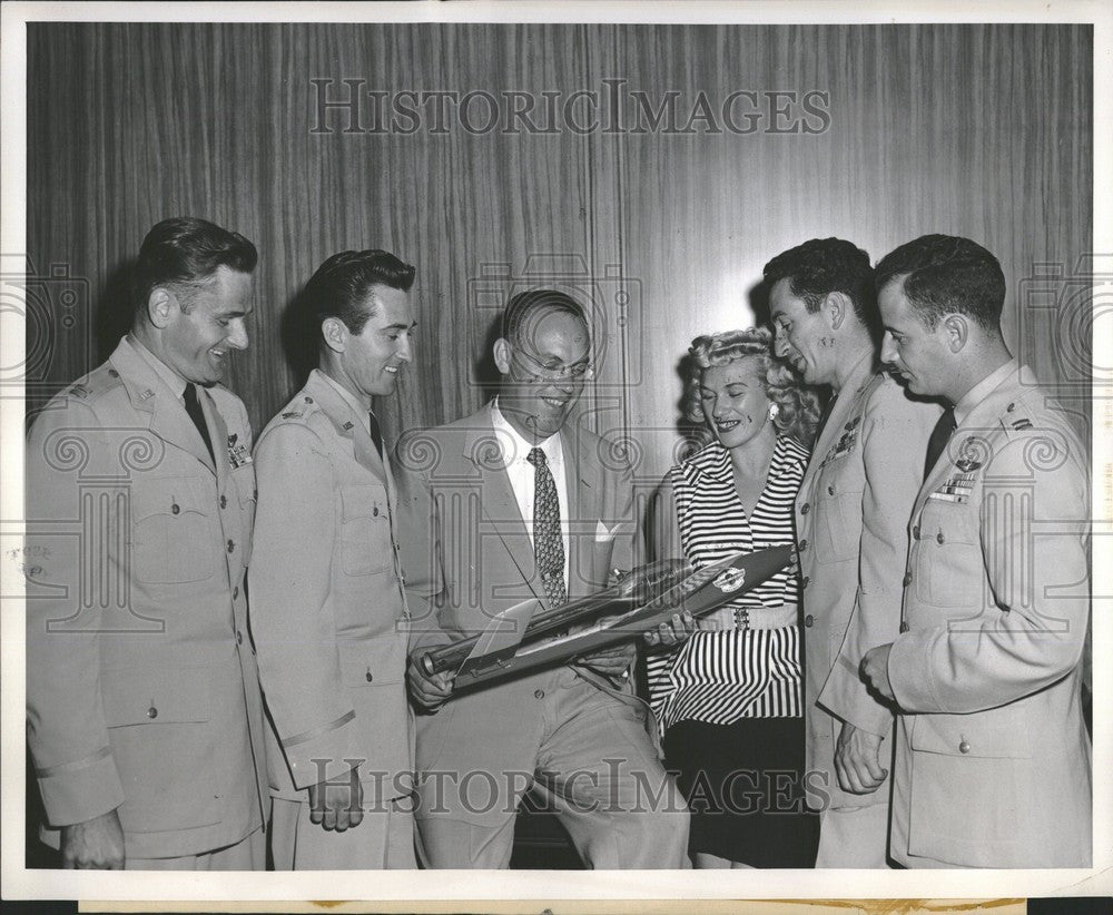 1953 Press Photo William J. Bird General Sales Manager - Historic Images