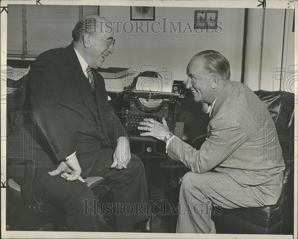 1947 Press Photo Malcolm W. Bingay Edgar A. Guest - Historic Images