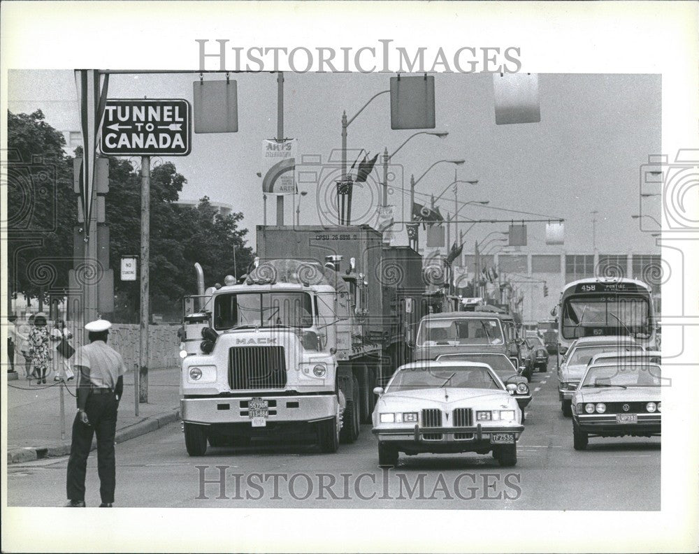 Press Photo Detroit-Windsor Tunnel - Historic Images