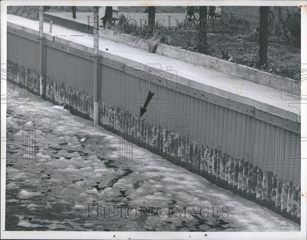 1959 Press Photo Fox Creek water level low - Historic Images