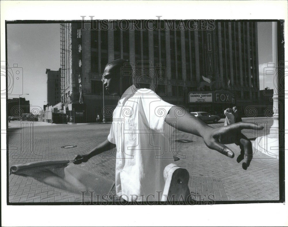 1989 Press Photo village tiggle detroit Fox Theater - Historic Images