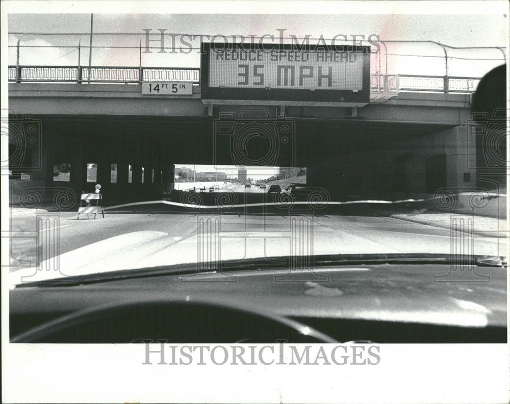 1972 Press Photo Lodge Jeffries Freeways digital watch - Historic Images