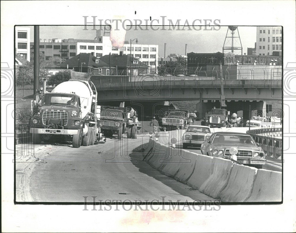 1981 Press Photo southbound Lodge freeway - Historic Images