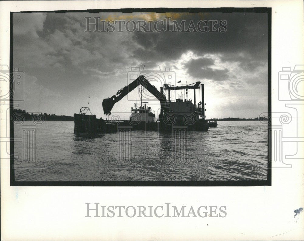 1989 Press Photo dredging rig south harsens island - Historic Images