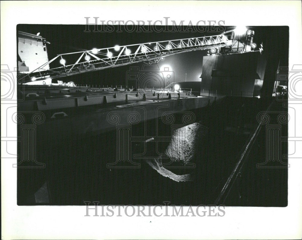 1985 Press Photo Freighter St. Clair Lake Erie - Historic Images