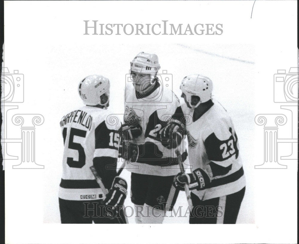 1990 Press Photo Bob Probert ice hockey - Historic Images
