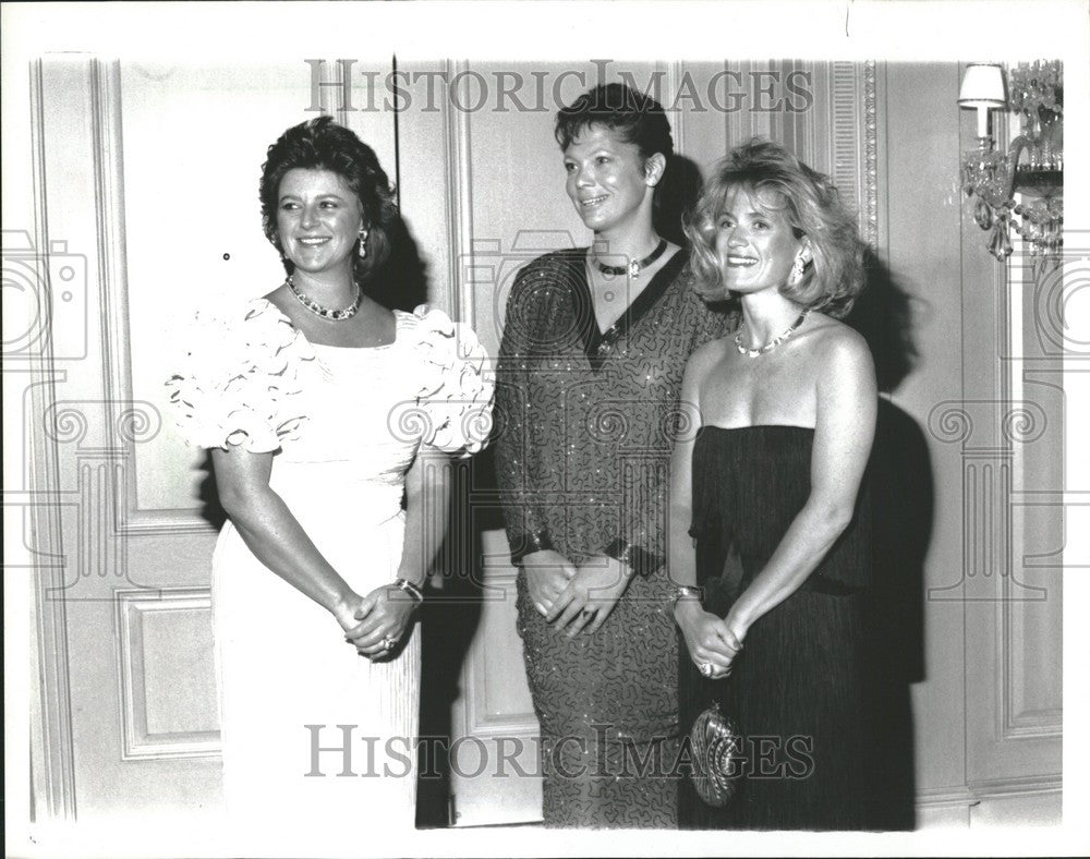 1990 Press Photo Leukemia Society Dinner Dance Detroit - Historic Images