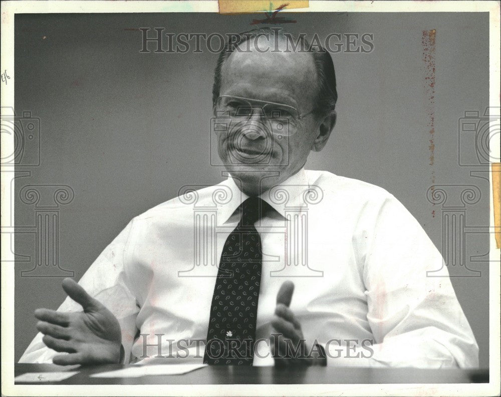 1988 Press Photo Donald Petersen retired chairman chief - Historic Images