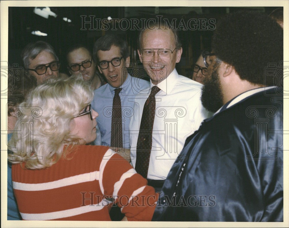 1989 Press Photo CN37818-98 gathering american - Historic Images