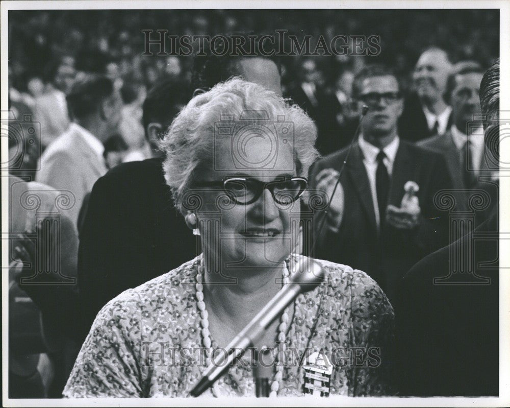 1968 Press Photo Elly Peterson Politician - Historic Images