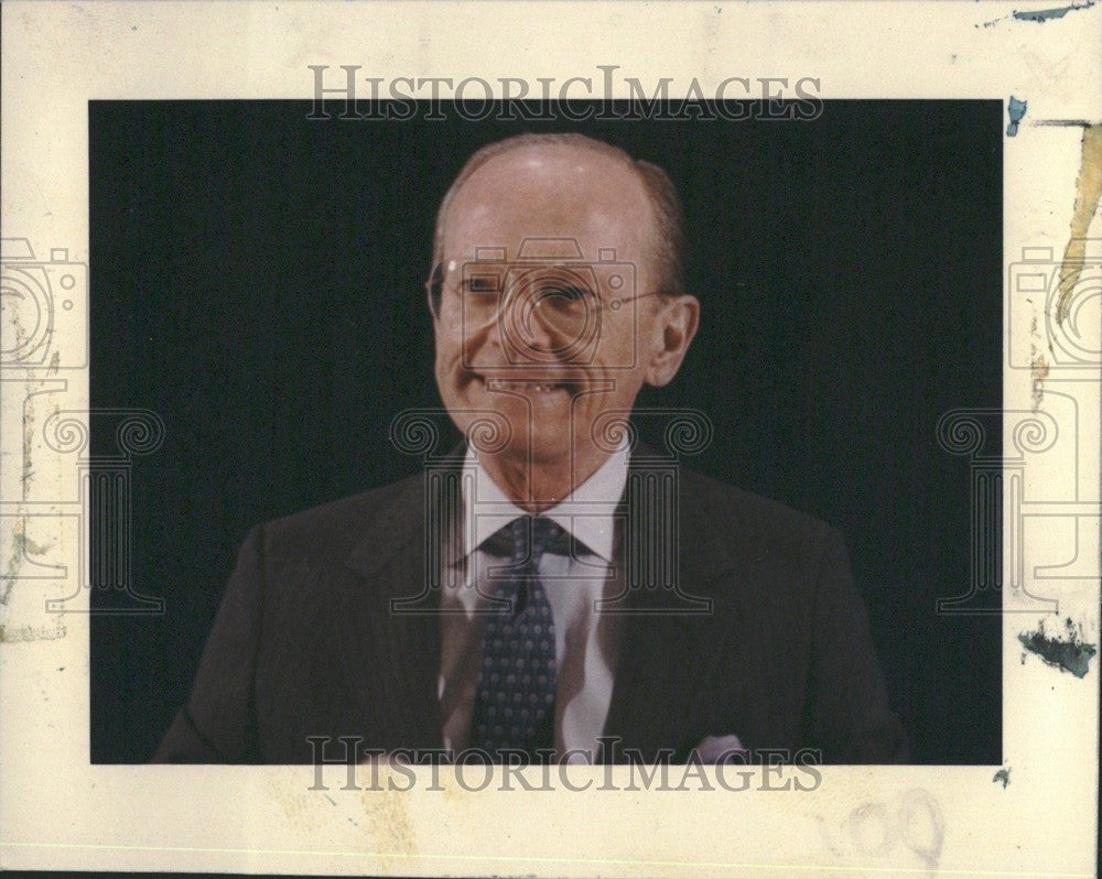 1989 Press Photo Don Petersen in Chrysler Ford talk - Historic Images