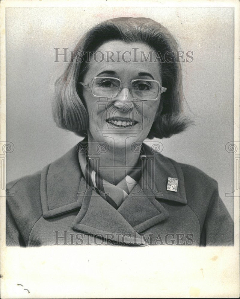 1974 Press Photo Advocate Esther Shapiro - Historic Images