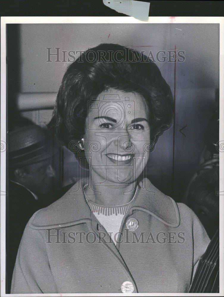 1987 Press Photo Mrs. Ruth Fruehauf - Historic Images