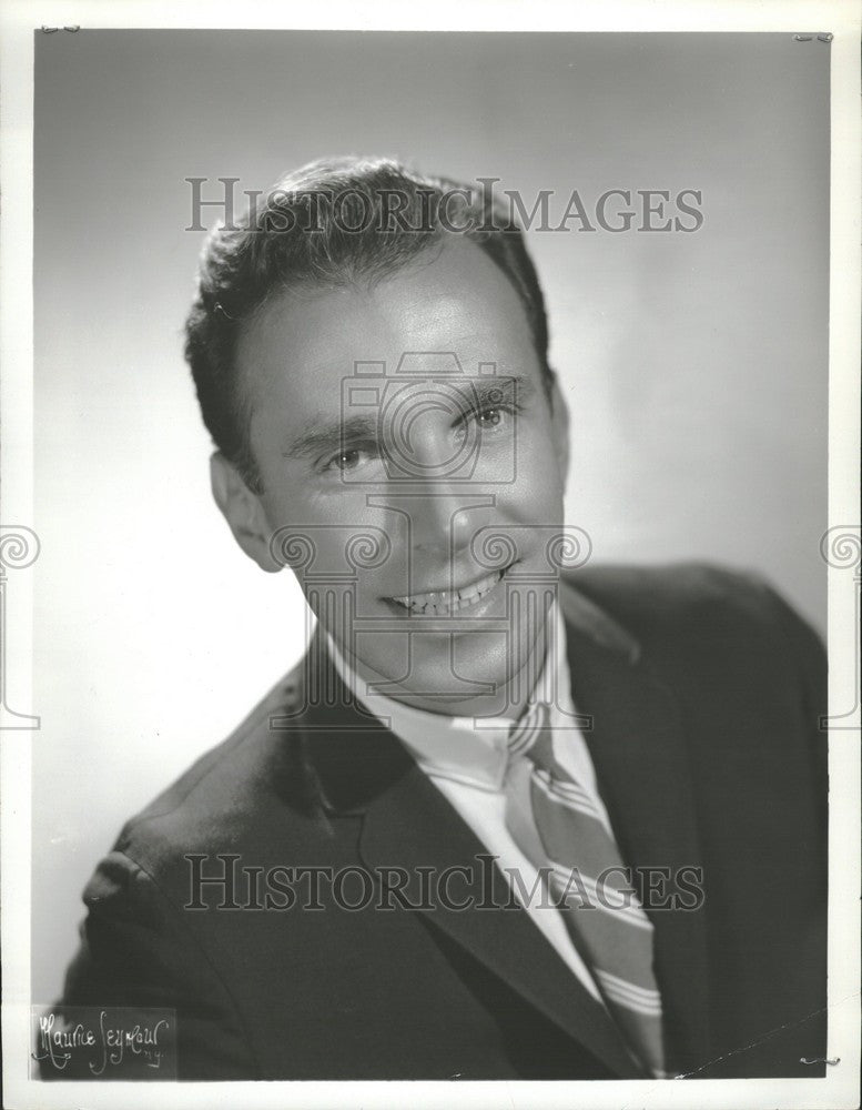 1962 Press Photo Michael Shaw Actor Singer Dancer - Historic Images