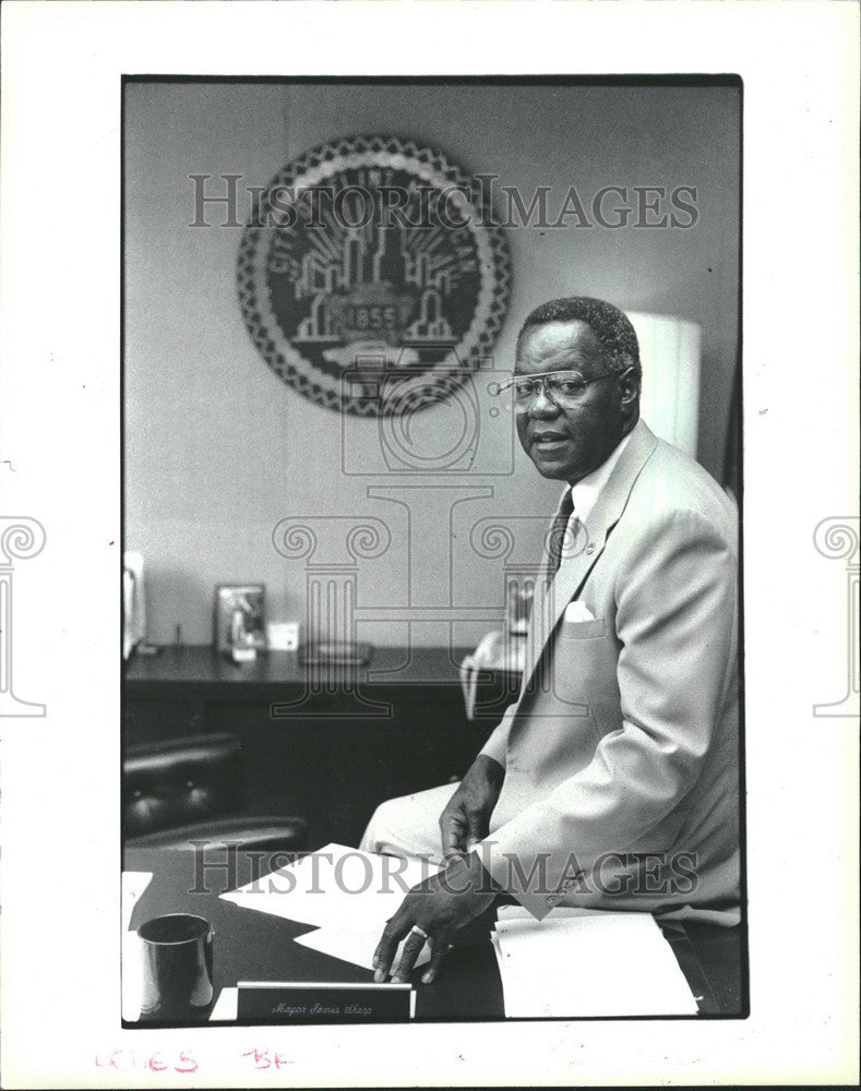 1985 Press Photo James A. Sharp, Jr. Flint Mayor - Historic Images