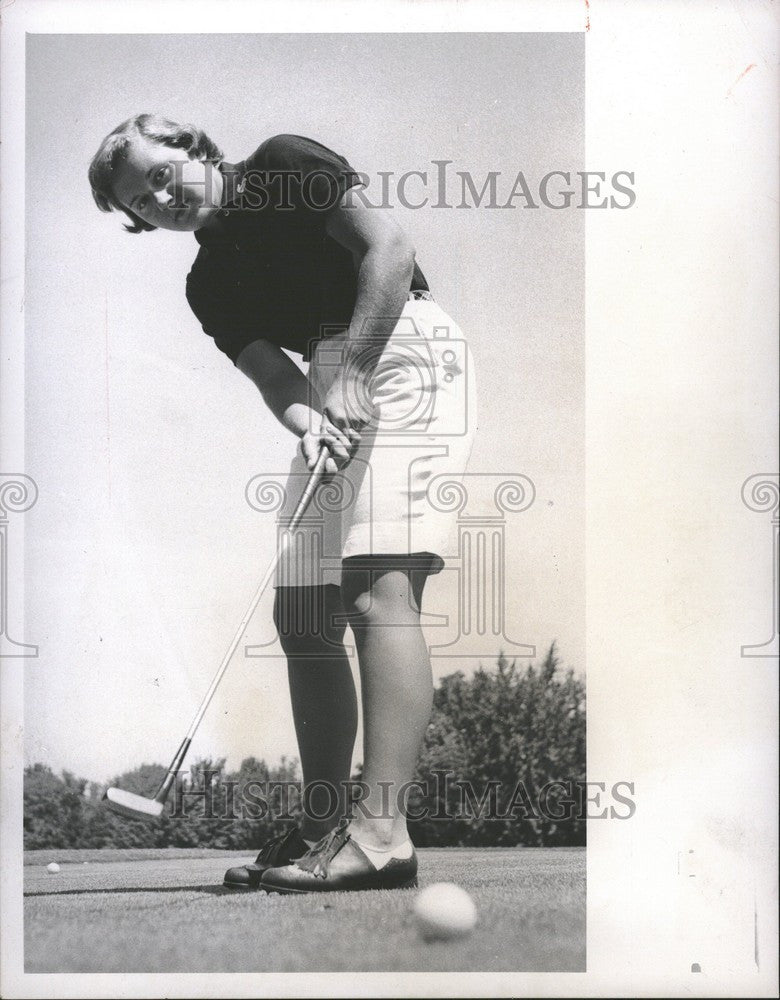 1957 Press Photo Sally Sharp Winner District Title - Historic Images