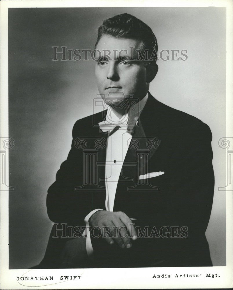 1963 Press Photo Jonathan Swift - Historic Images