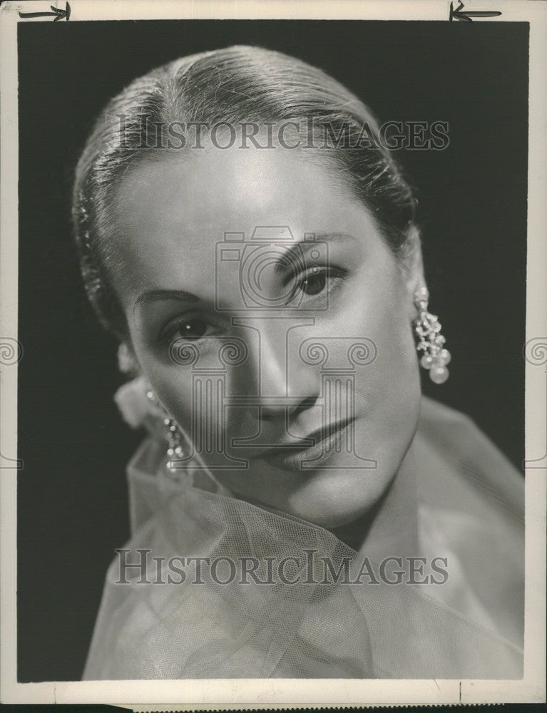 1952 Press Photo Sally Sweetland Actress Big times Singer - Historic Images