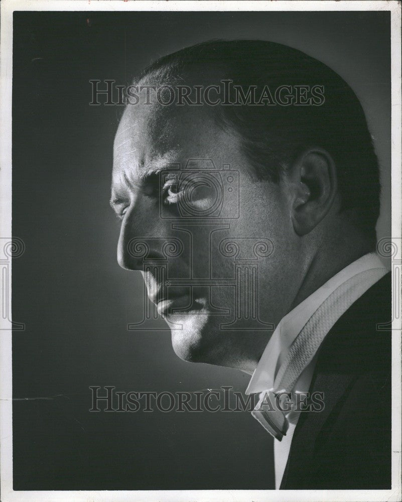 1957 Press Photo John Sweeney Conductor - Historic Images