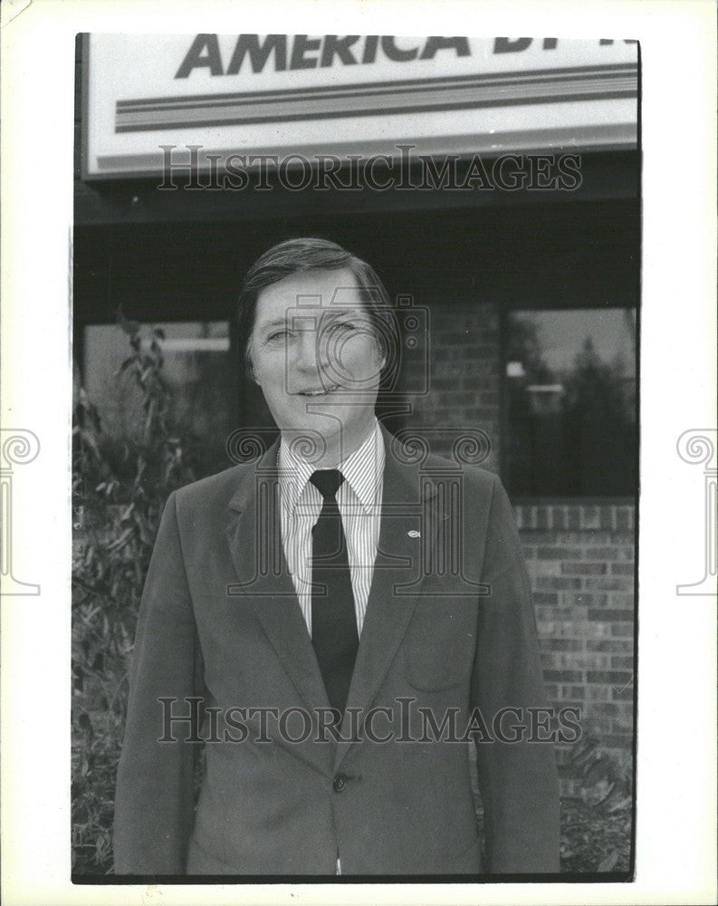 1985 Press Photo Swartz riding rail tours to success - Historic Images