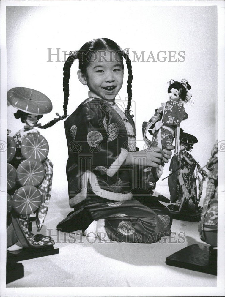 1960 Press Photo Ginny Tiu - Historic Images