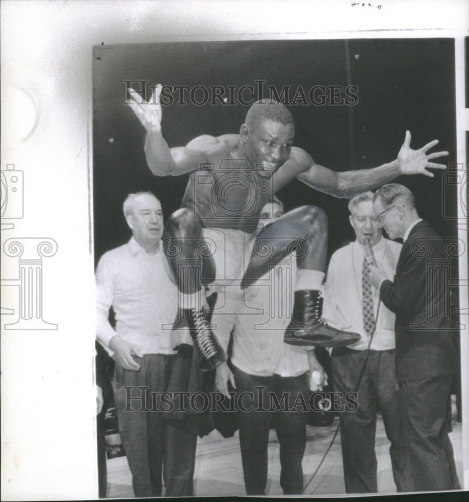 1965 Press Photo Tiger Madison Square Garden Ring - Historic Images