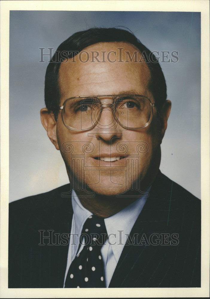 1995 Press Photo Murray  Reichenstien Vice President - Historic Images