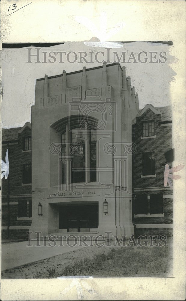 1981 Press Photo Charles McKenny Hall - Historic Images