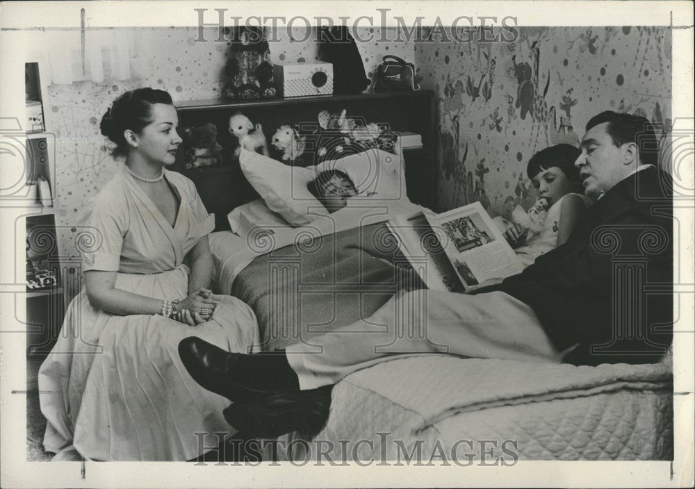 1956 Press Photo Edmond O&#39;Brien - Historic Images