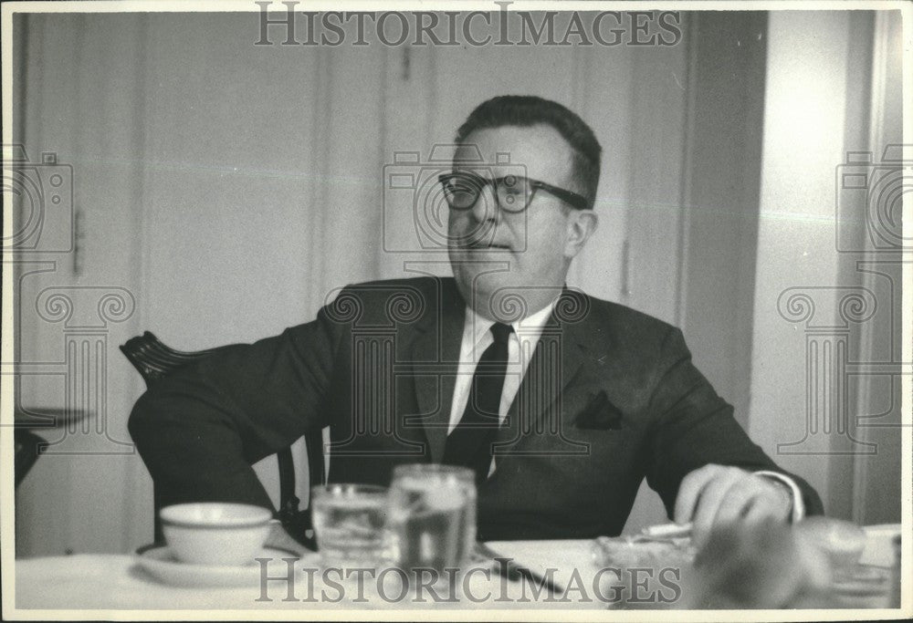 1963 Press Photo Lawrence O&#39;Brien - Historic Images