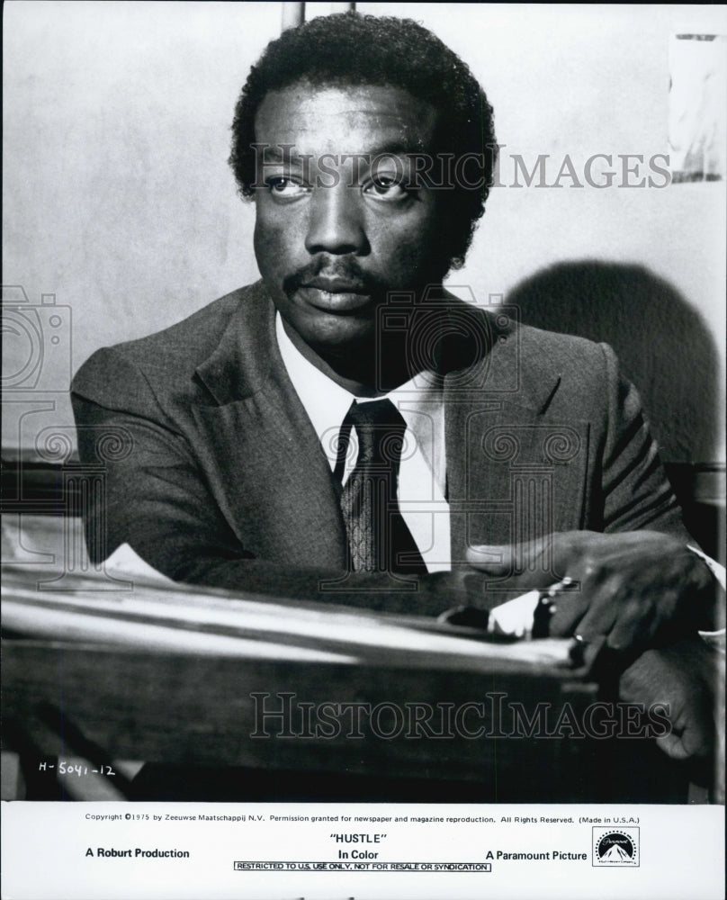 1975 Press Photo Paul Winfield in the film, &quot;Hustle&quot; - Historic Images