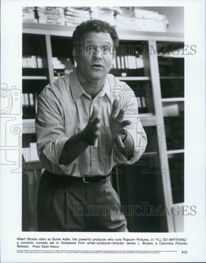1994 Press Photo Albert Brooks as Burke Adler in "I'll Do Anything" - Historic Images