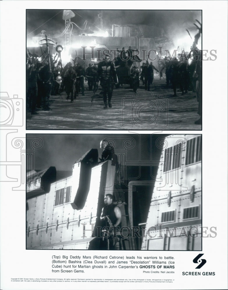 2001 Press Photo Richard Cetrone, Clea Duvall, Ice Cube in "Ghost of Mars" Film - Historic Images