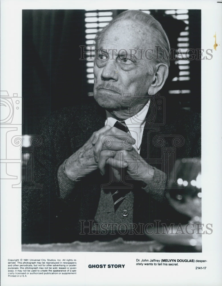 1981 Press Photo Actor Melvyn Douglas in "Ghost Story" Film Still - Historic Images