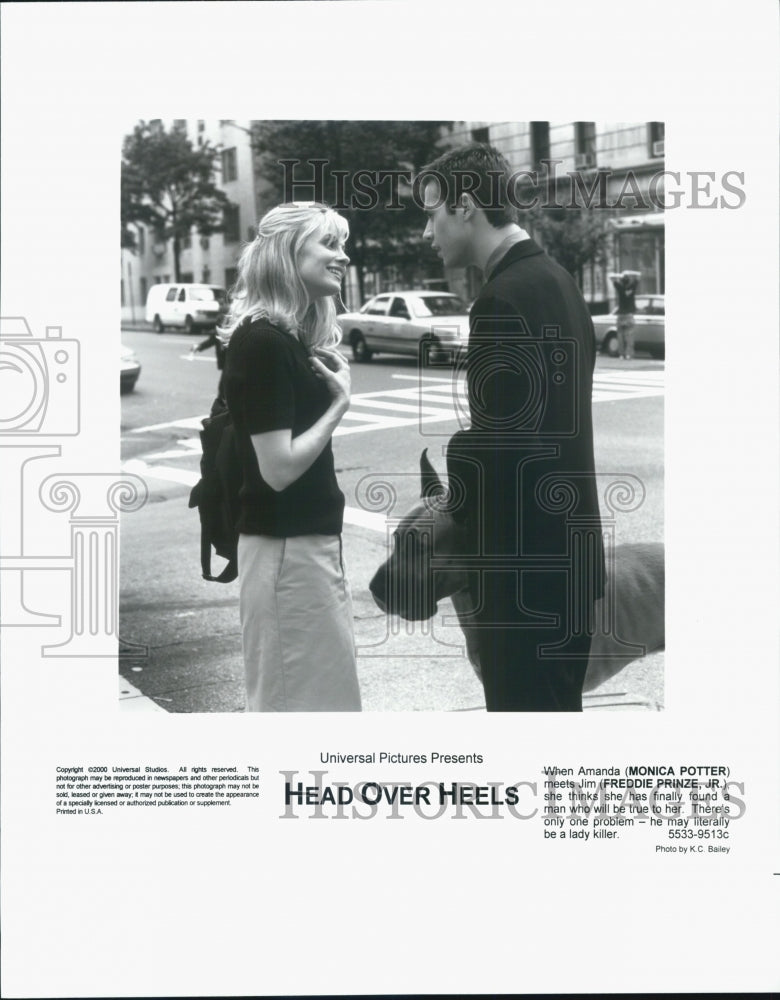 2000 Press Photo Actor Freddie Prinze Jr., Monica Potter in "Head Over Heels" - Historic Images
