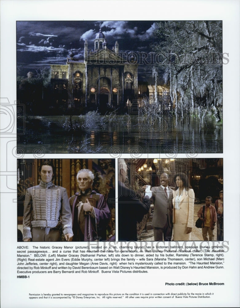 2003 Press Photo Gracey Manor and cast of the film, The Haunted Mansion - Historic Images