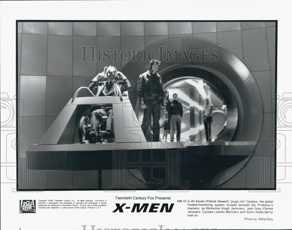 2000 Press Photo Patrick Stewart, James Marsden as Cyclops in &quot;X-Men&quot; - Historic Images