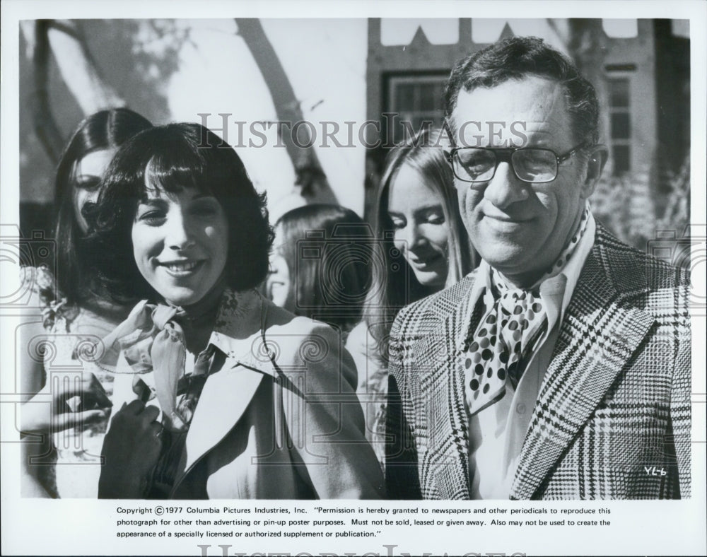 1977 Press Photo Actress Didi Conn In Movie "You Light Up My Life" - Historic Images