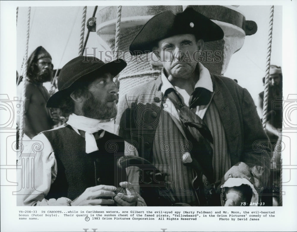 1983 Press Photo Actor Marty Feldman, Peter Boyle in &quot;Yellowbeard&quot; Film - Historic Images