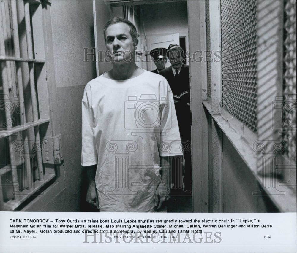 1975 Press Photo Tony Curtis in "Lepke" - Historic Images