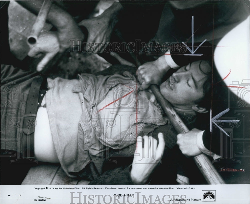 1971 Press Photo Actor Thommy Berggren in "Joe Hill" A Paramount Film - Historic Images
