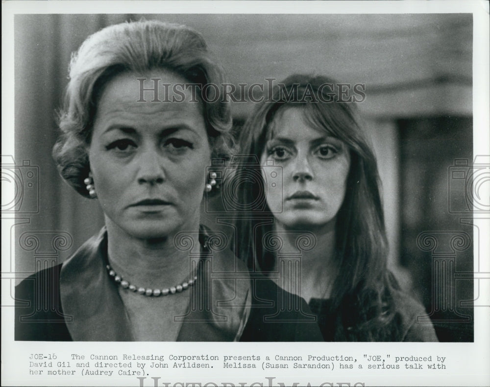 Press Photo Actress Susan Sarandon and Audrey Caire in "Joe" A Cannon Film - Historic Images