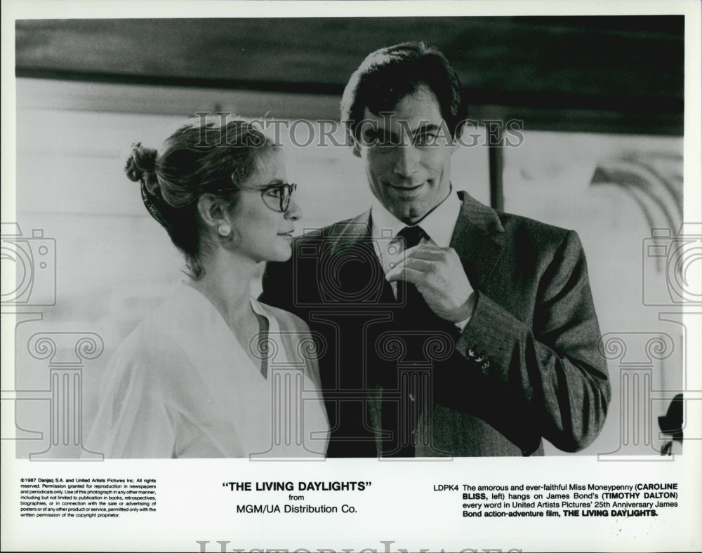 1987 Press Photo Caroline Bliss and Timothy Dalton in "The Living Daylights" - Historic Images