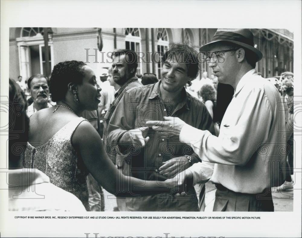 1992 Press Photo Actors in a Warner Brothers film - Historic Images