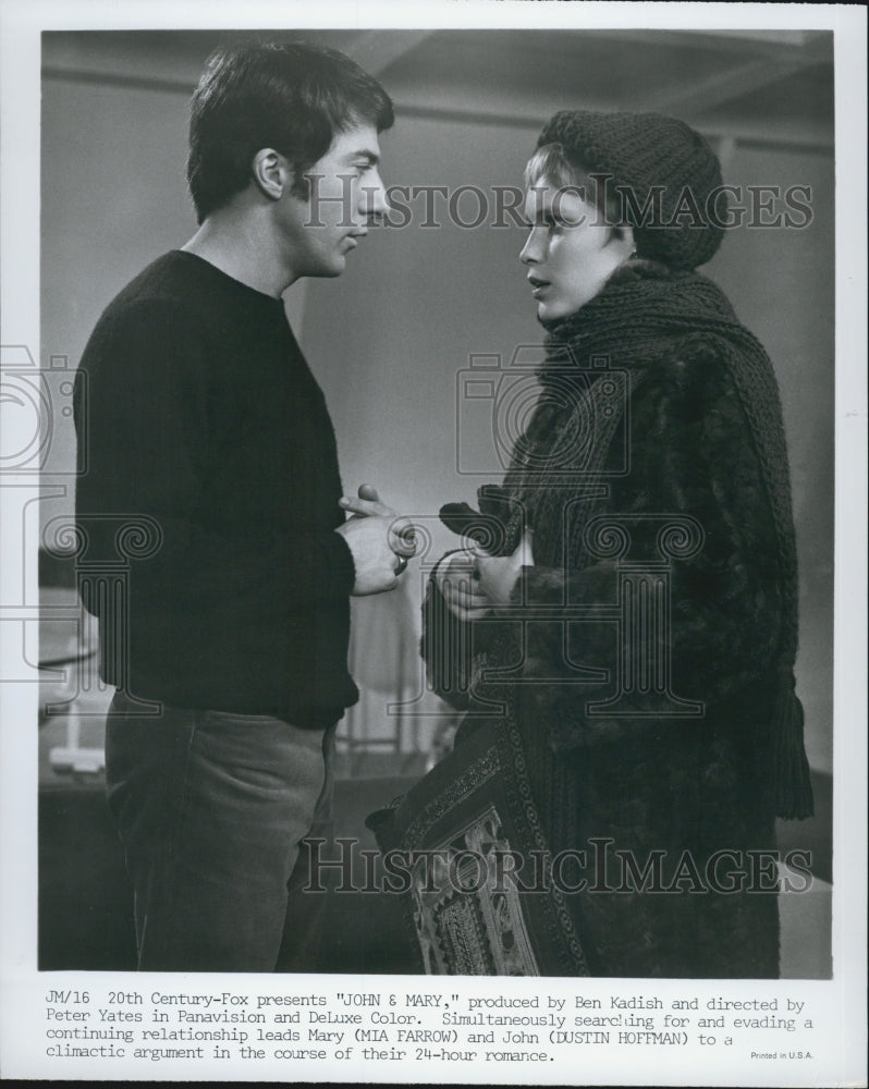 1969 Press Photo Dustin Hoffman and Mia Farrow in &quot;John &amp; Mary&quot; - Historic Images