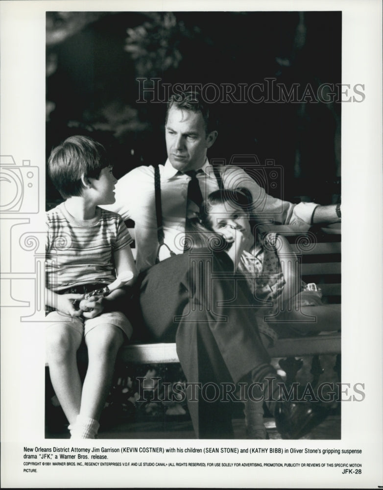 1991 Press Photo Kevin Costner as DA Jim Garrison in the film "JFK" - Historic Images