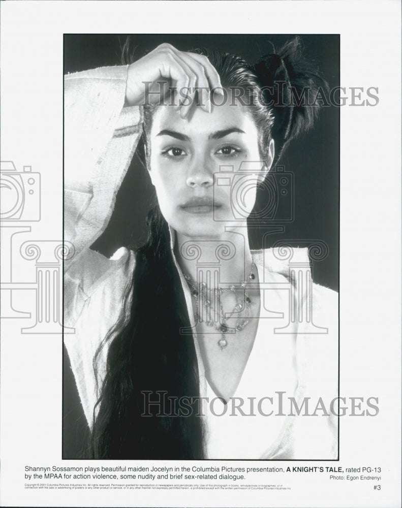 2001 Press Photo Actress Shannyn Sossamon in "A Knight's Tale" - Historic Images